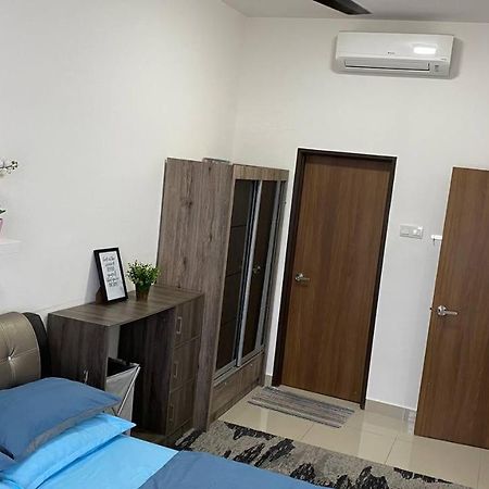 Family Stay, Sepang Klia, Free 2 Parking&Unifi Exterior photo